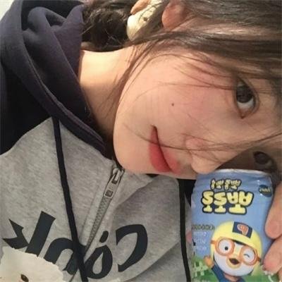三个扑火的少年在线观看封面
